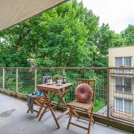 Appartamento Atp W-balcony & Ac, By The River I Cohost
