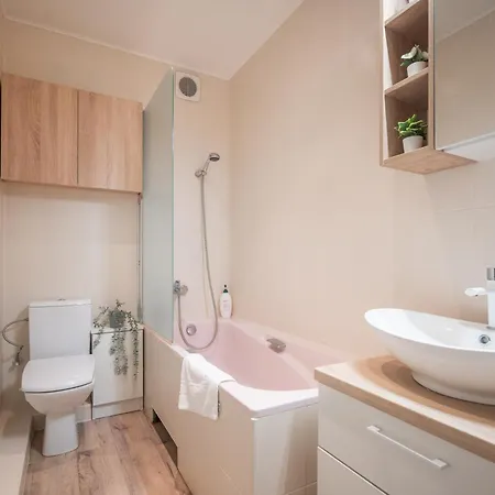 Appartamento Atp W-balcony & Ac, By The River I Cohost Vilnius